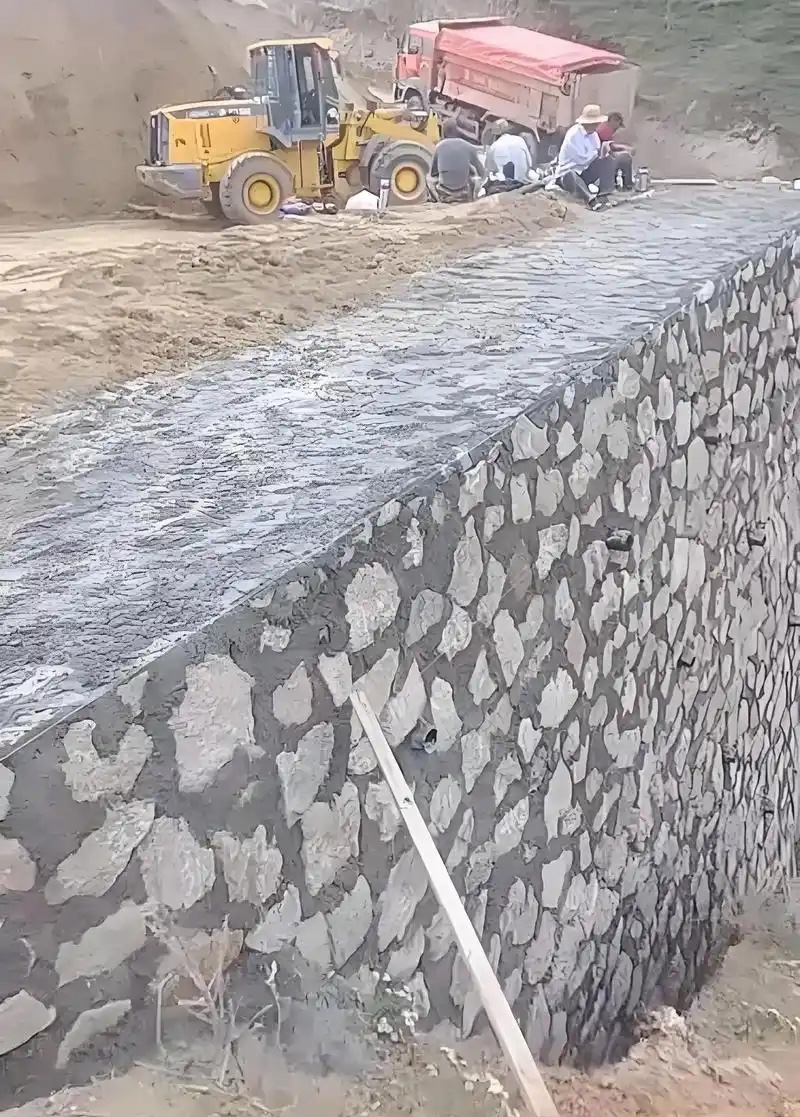 济宁嘉祥县边坡加固